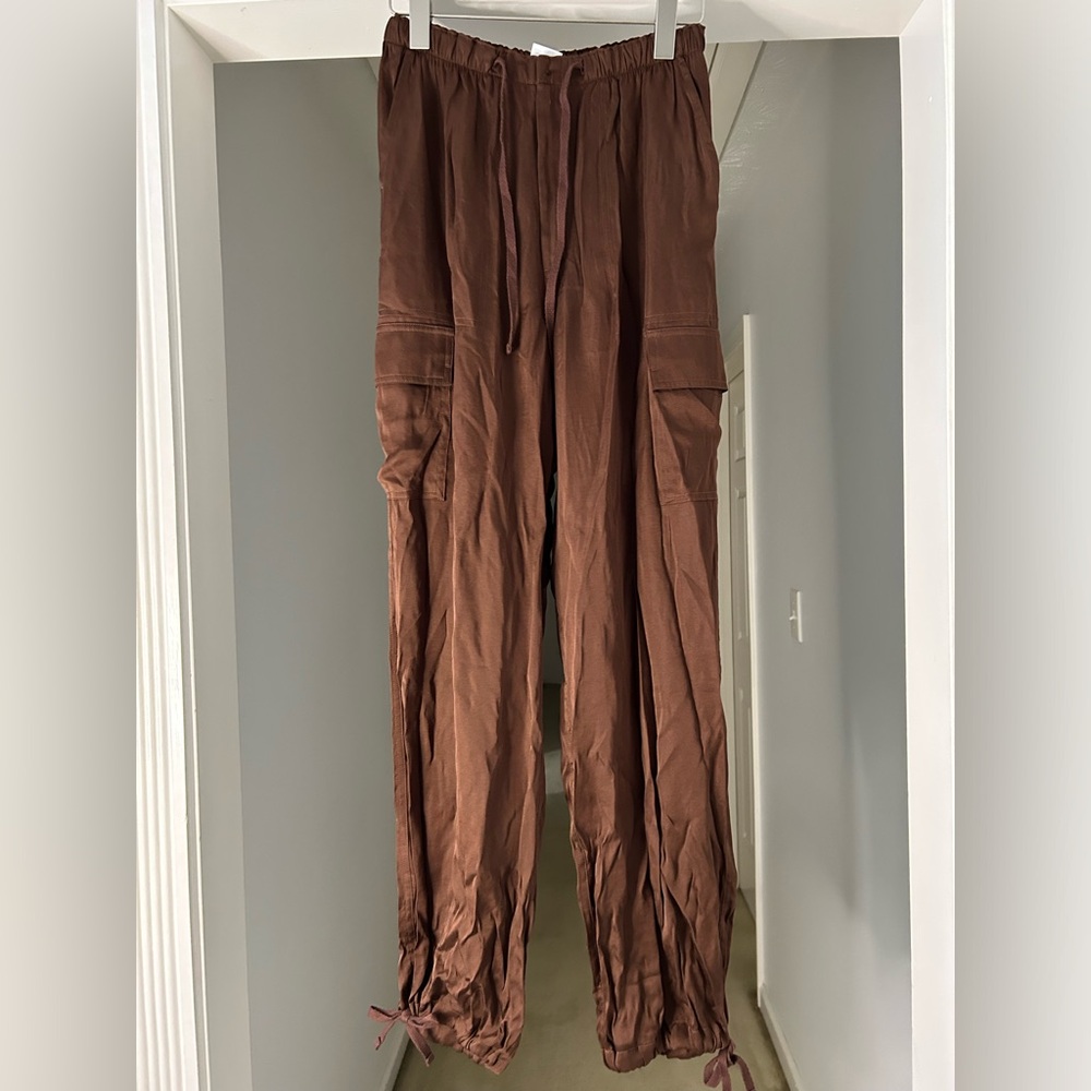 PINK Victoria's Secret Women's Brown Cargo Pants